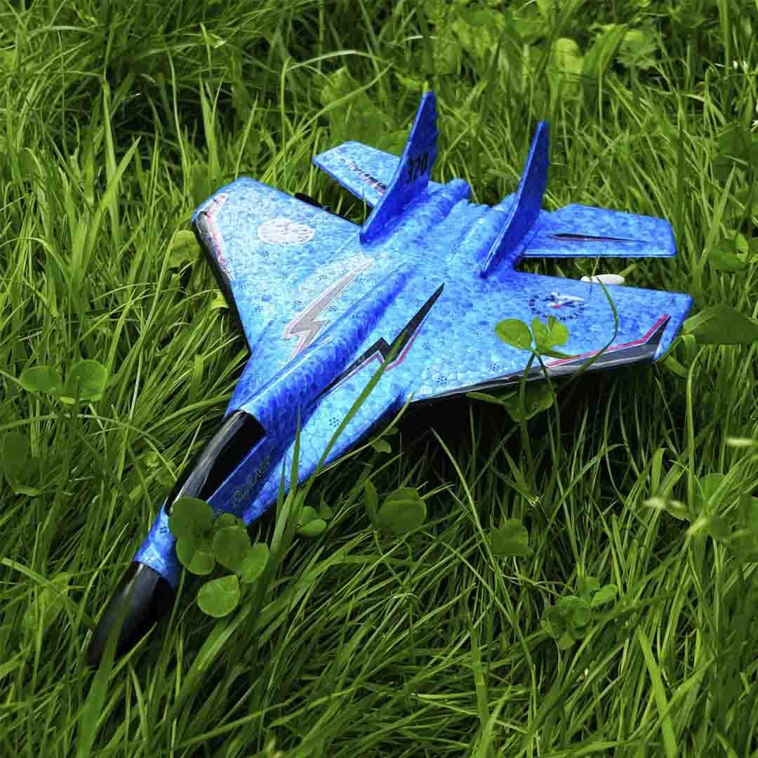 RC Plane with Gyroscope – Child-Friendly & Perfect for Outdoors