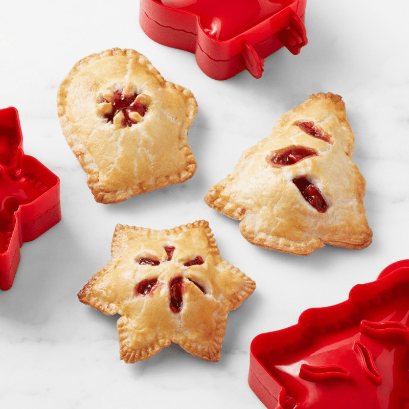 Set of Seasonal Hand Pie Molds – Foldable Plastic Molds for Easy Baking