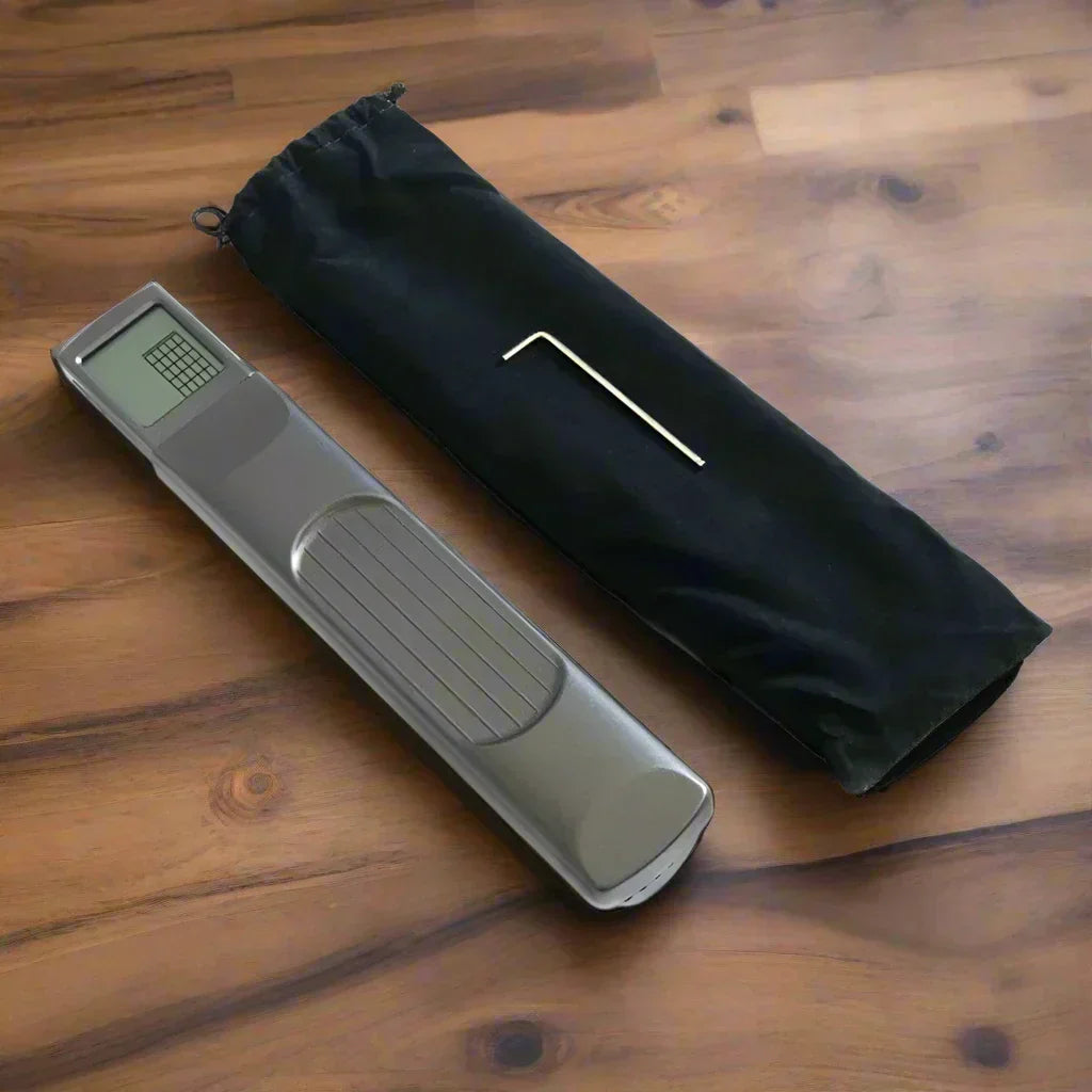 Silent Guitar Practice Device — Practice Quietly and Flexibly Anytime