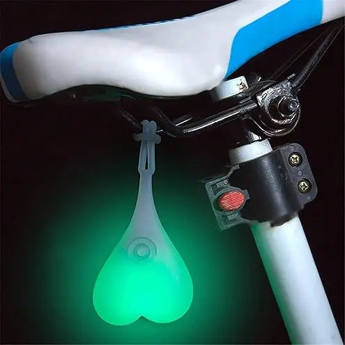 GlowPulse™ — Heart-Shaped Safety Light