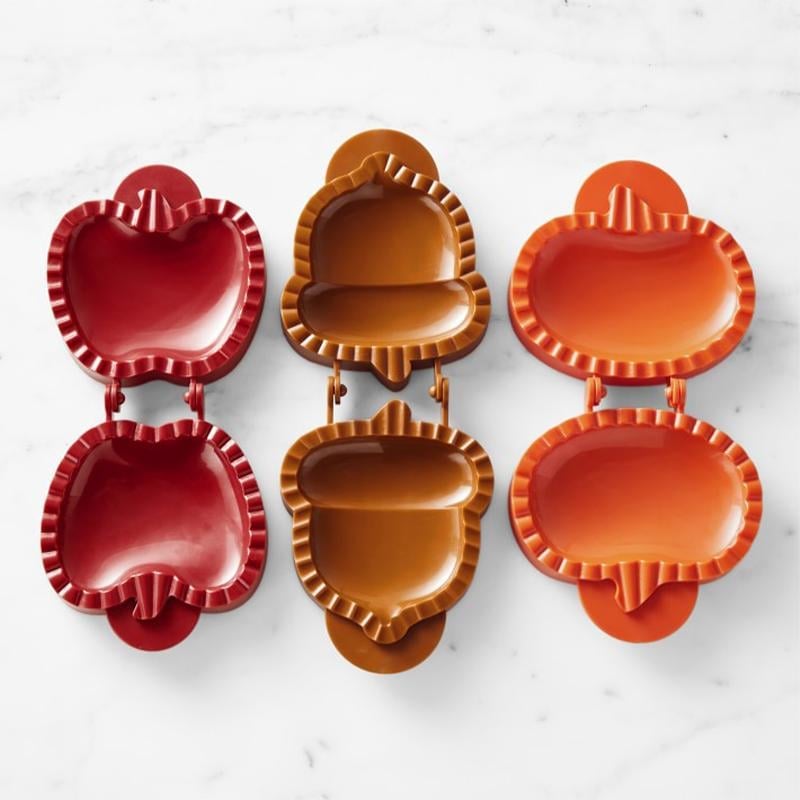 Set of Seasonal Hand Pie Molds – Foldable Plastic Molds for Easy Baking