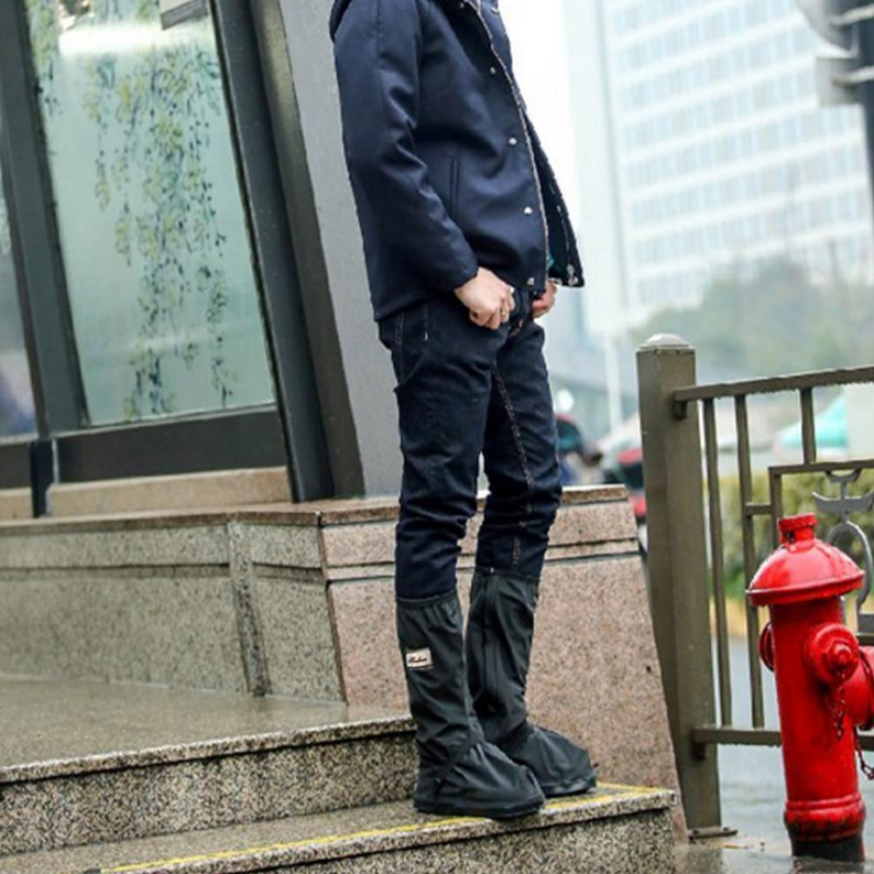 Extra durable waterproof shoe covers — stay dry even in heavy rain