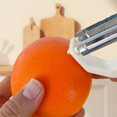 2-in-1 Peeler and Grater – Kitchen Tool for Precise Preparation