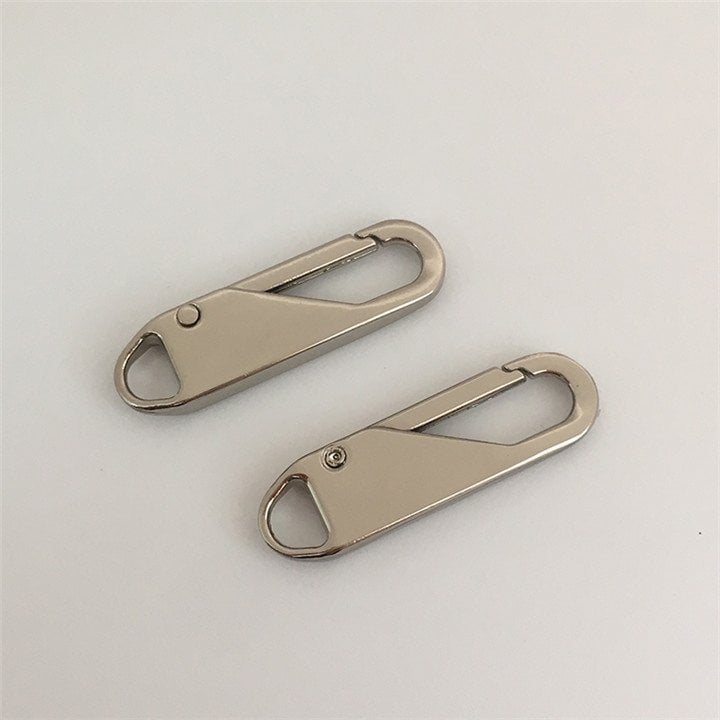 Replacement zipper pull — Repair zippers quickly and effortlessly