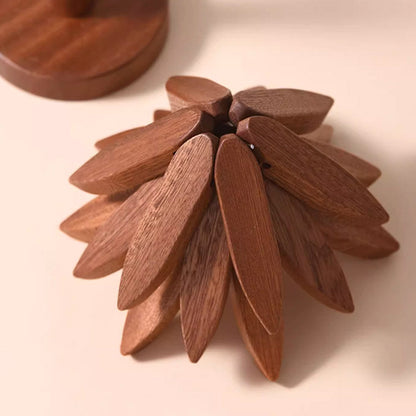 Coasters made of walnut wood — stylishly and effectively protects furniture