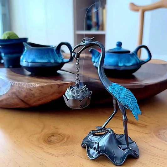Lotus Crane Decoration & Aroma Diffuser – For Relaxed Senses & Warm Ambience