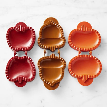 Set of Seasonal Hand Pie Molds – Foldable Plastic Molds for Easy Baking
