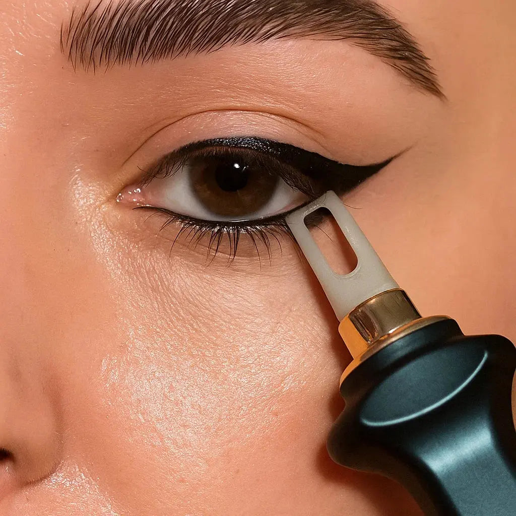 Eyeliner-Set mit ergonomischem Werkzeug und wasserfestem Gel