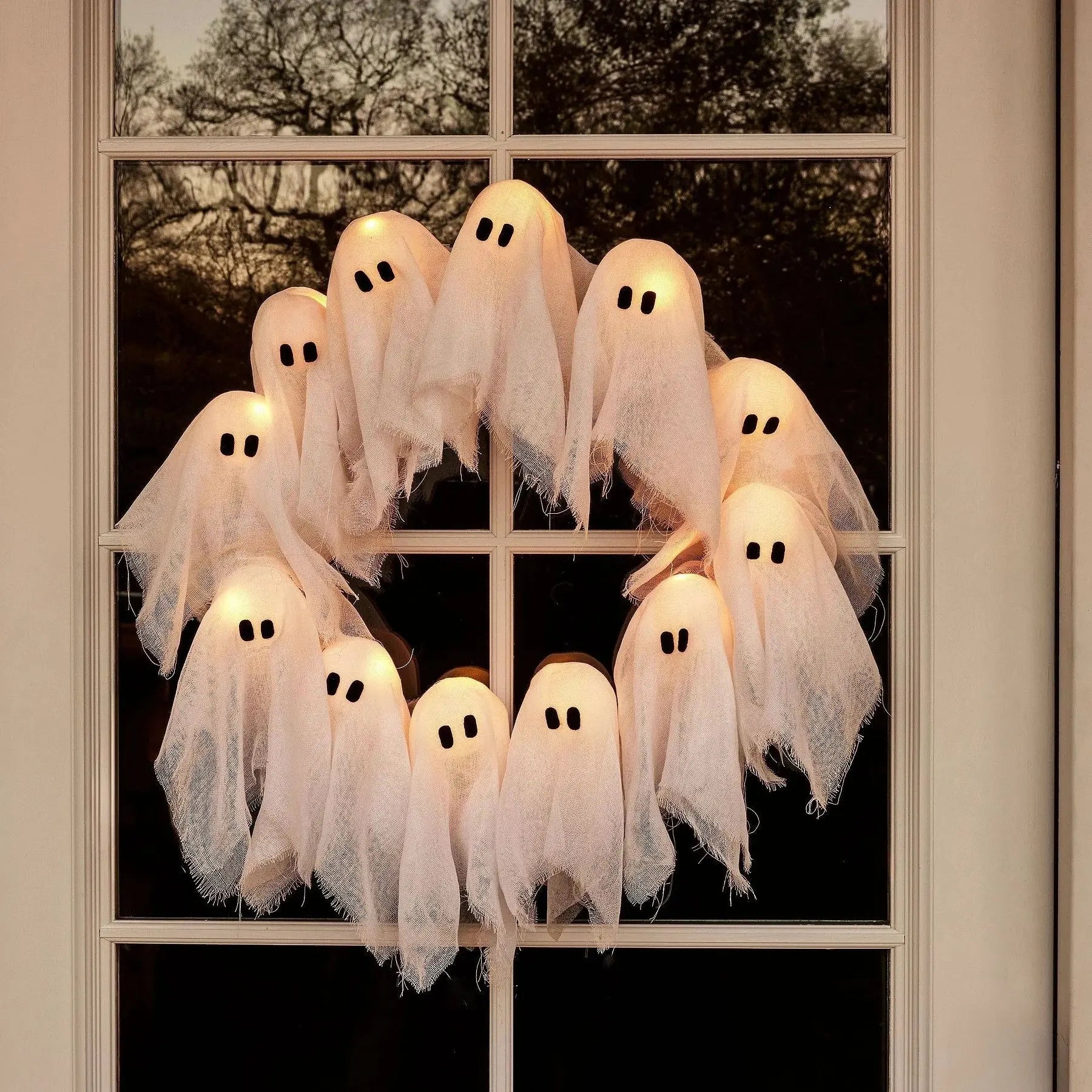 Halloween Decoration Wreath — Mysterious Spirit Glow for Atmosphere