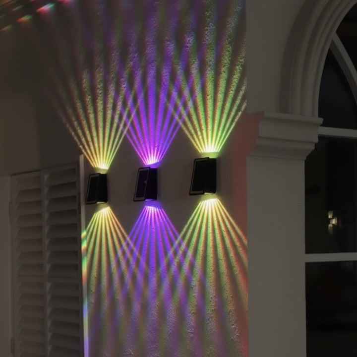 Solar-Außenleuchte mit Farbwechsel & Warmweiß – Kabellos & Automatisch