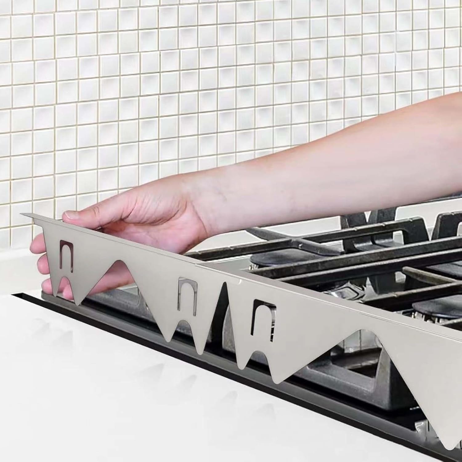 Edelstahl Herdspaltabdeckung — Kein Schmutz mehr zwischen Herd & Arbeitsplatte 2er Set Mivoza Deutschland