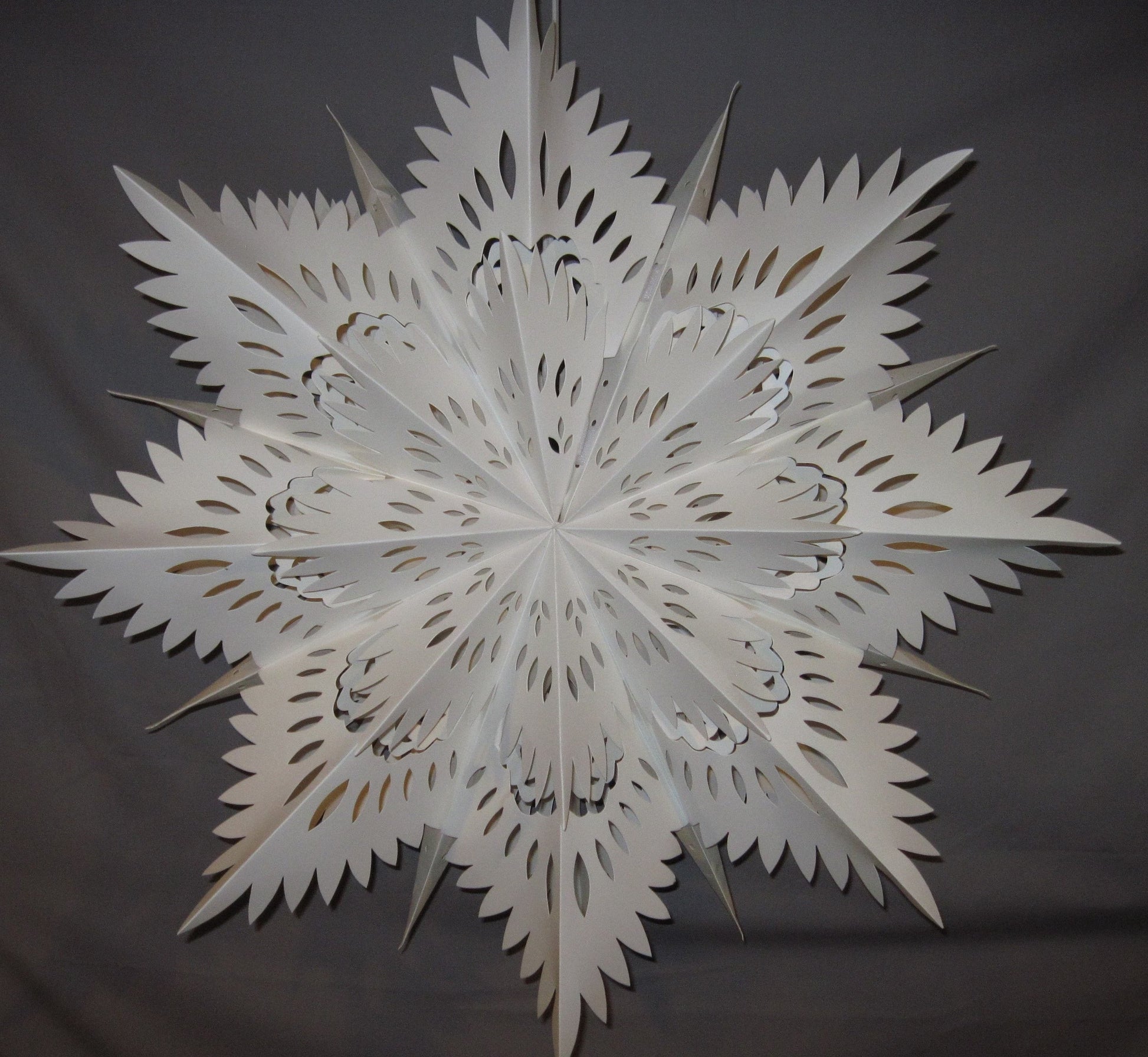 Schneeflocken-Weihnachtslaternen — Romantischer Charme für weiße Weihnachten Mivoza Deutschland