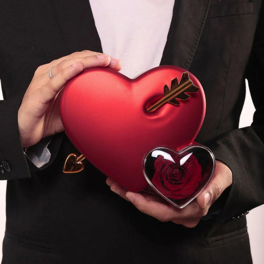 Heart Jewelry Box "Love Struck" — With Secret Compartment for Engagement Ring